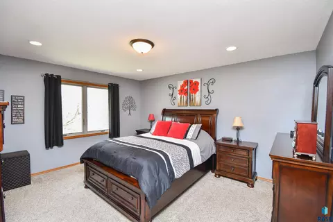 Bedroom - 4412 E Scranton St, Sioux Falls, SD 57103 photo 2 of 14