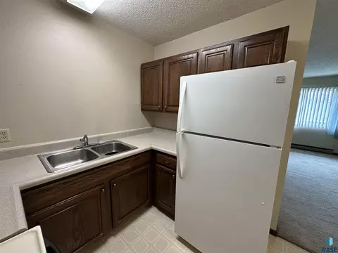 Kitchen - 701 E 6th St, Freeman, SD 57029 photo 4 of 8