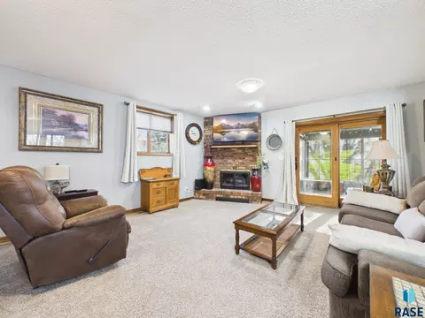 Living - 102 E 8th St, Dell Rapids, SD 57022 photo 1 of 5
