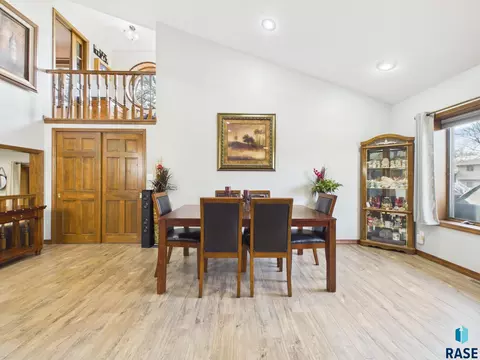 Dining - 102 E 8th St, Dell Rapids, SD 57022 photo 3 of 4