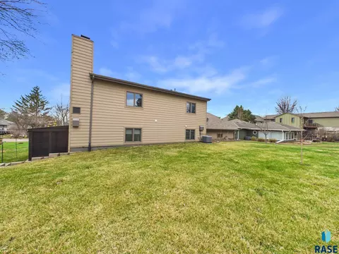 Exterior - 102 E 8th St, Dell Rapids, SD 57022 photo 7 of 7