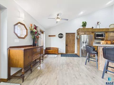 Entry Way - 102 E 8th St, Dell Rapids, SD 57022 photo 1 of 6