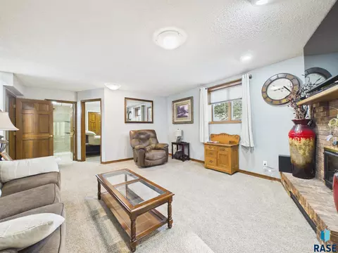 Living - 102 E 8th St, Dell Rapids, SD 57022 photo 3 of 5