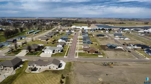 609 Hawk Ave, Colman, SD 57017 photo 7