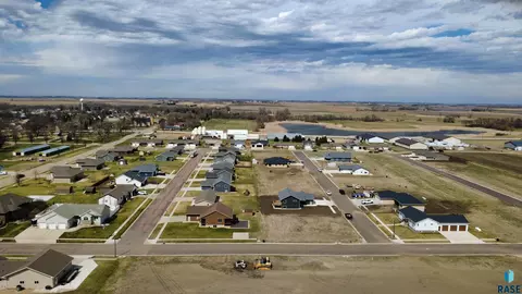 617 Hawk Ave, Colman, SD 57017 photo 5