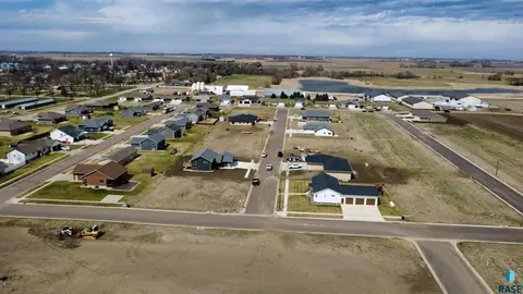 617 Hawk Ave, Colman, SD 57017 photo 8