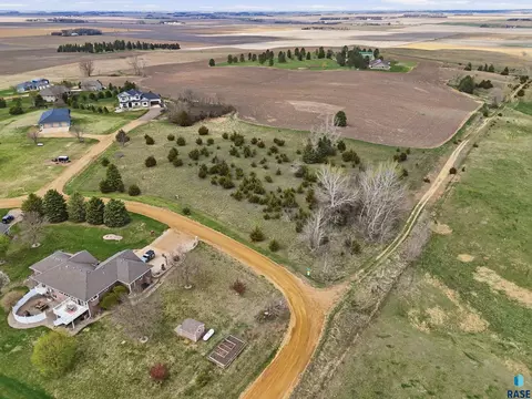 483 Rd Ave Arrowhead Pl, Canton, SD 57013 photo 8