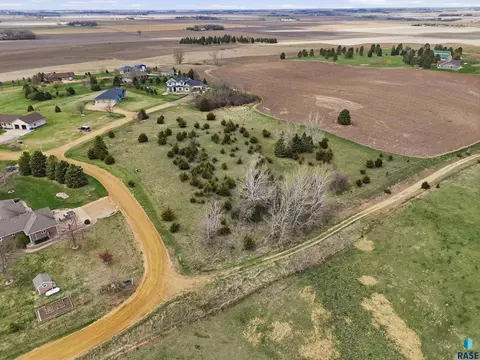 483 Rd Ave Arrowhead Pl, Canton, SD 57013 photo 7