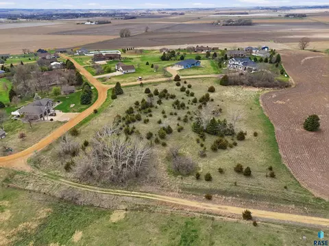483 Rd Ave Arrowhead Pl, Canton, SD 57013 photo 5