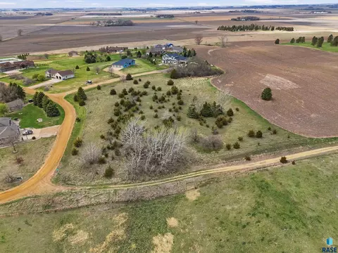 483 Rd Ave Arrowhead Pl, Canton, SD 57013 photo 6