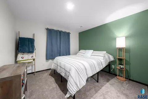 Bedroom - 205 N Ceylon Dr, Tea, SD 57064 photo 5 of 8