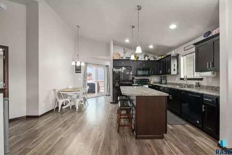Kitchen - 205 N Ceylon Dr, Tea, SD 57064 photo 1 of 7