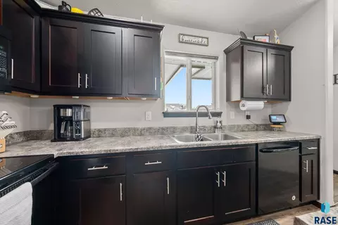 Kitchen - 205 N Ceylon Dr, Tea, SD 57064 photo 7 of 7