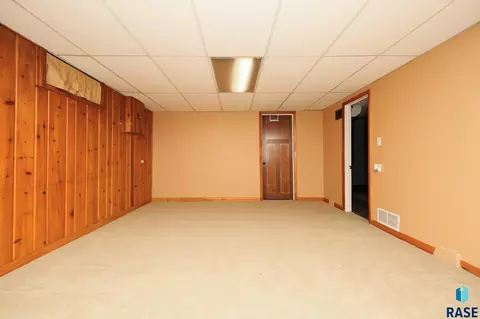 Other - 948 S Cloudas Ave, Sioux Falls, SD 57103 photo 10 of 13