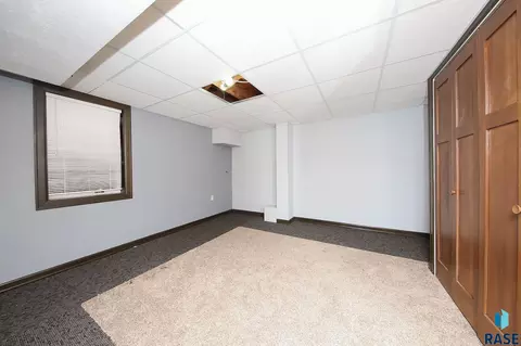Bedroom - 948 S Cloudas Ave, Sioux Falls, SD 57103 photo 5 of 5