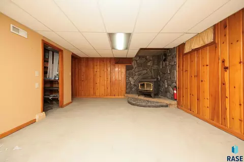 Other - 948 S Cloudas Ave, Sioux Falls, SD 57103 photo 9 of 13