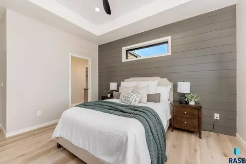 Bedroom - 2516 E Chestnut Trl, Brandon, SD 57005 photo 2 of 10
