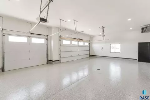 Other - 2516 E Chestnut Trl, Brandon, SD 57005 photo 6 of 9