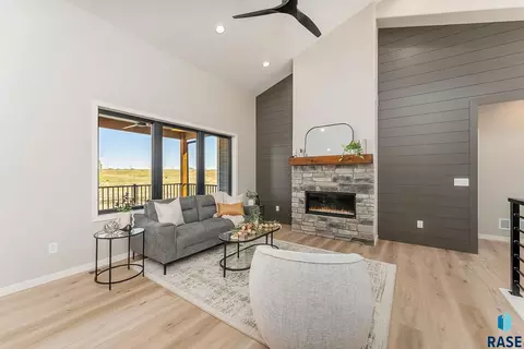 Living - 2516 E Chestnut Trl, Brandon, SD 57005 photo 2 of 4