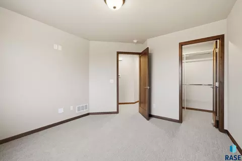 Bedroom - 2818 E Hazelnut St, Brandon, SD 57005 photo 4 of 8