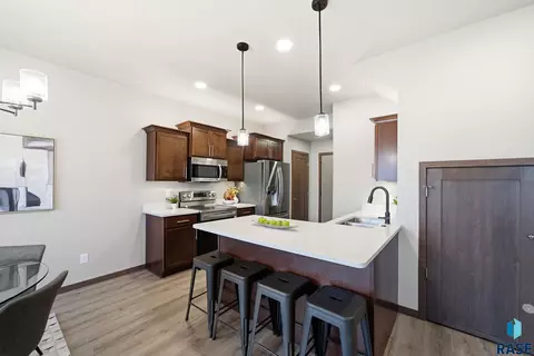 Kitchen - 2818 E Hazelnut St, Brandon, SD 57005 photo 1 of 3