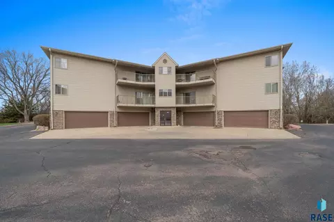 1641 S Cleveland Ave #206, Sioux Falls, SD 57103