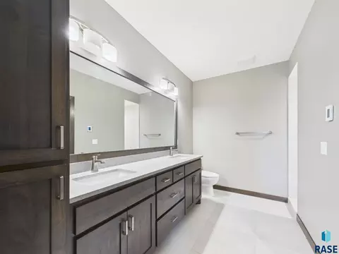 Bath - 301 Granite Ave, Tea, SD 57064 photo 1 of 4
