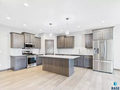 Kitchen - 301 Granite Ave, Tea, SD 57064 photo 2 of 6
