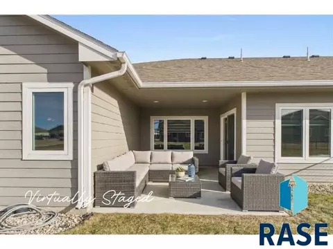 Exterior - 301 Granite Ave, Tea, SD 57064 photo 3 of 4