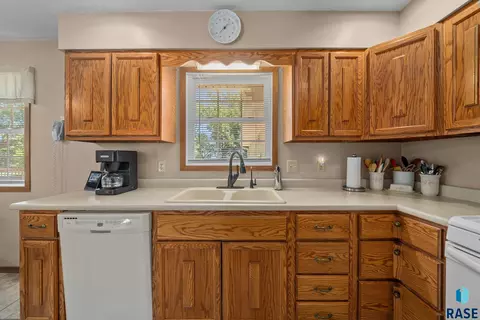 Kitchen - 23948 Sd Highway 19 Hwy, Madison, SD 57042 photo 4 of 4