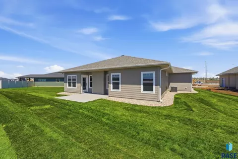 2417 E Gunnar St, Brandon, SD 57005 photo 28