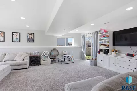 5401 S Carrick Ave, Sioux Falls, SD 57106 photo 17