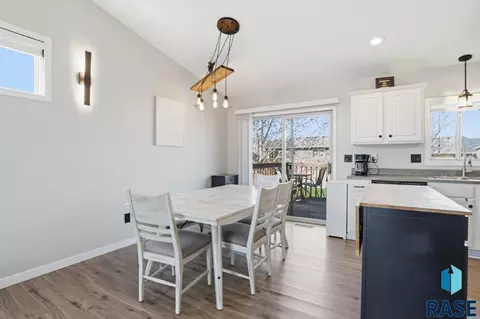 5401 S Carrick Ave, Sioux Falls, SD 57106 photo 7