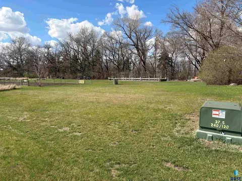 lot S 12 Western Est Addn, Madison, SD 57042 photo 7