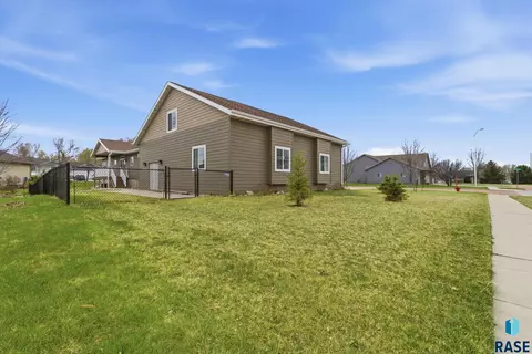 Exterior - 1500 E Birch St, Brandon, SD 57005 photo 9 of 9