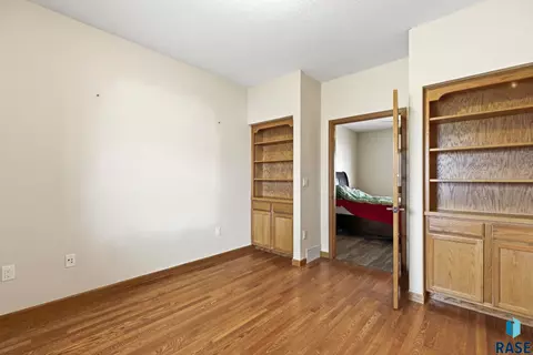 Bedroom - 1500 E Birch St, Brandon, SD 57005 photo 6 of 6
