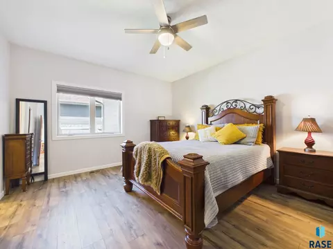 Bedroom - 117 E Birchwood Dr, Brandon, SD 57005 photo 1 of 6