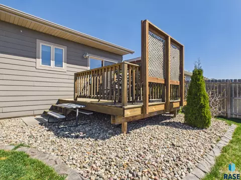 Exterior - 117 E Birchwood Dr, Brandon, SD 57005 photo 6 of 6