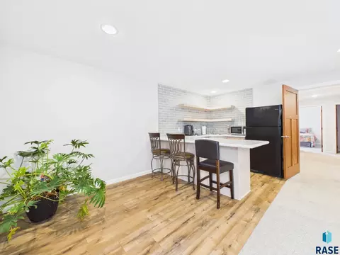 Kitchen - 117 E Birchwood Dr, Brandon, SD 57005 photo 6 of 8