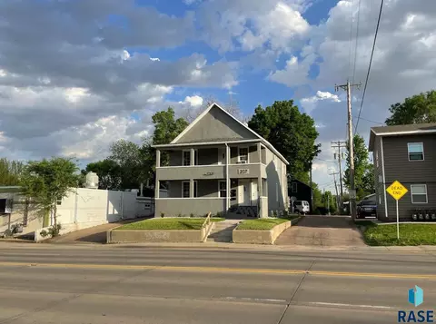 207 W 14th St, Sioux Falls, SD 57104
