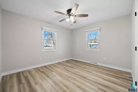 215 N Joseph Ave, Tea, SD 57064 photo 16