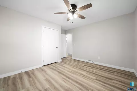 215 N Joseph Ave, Tea, SD 57064 photo 15