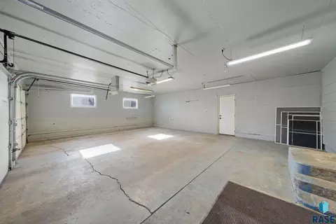 215 N Joseph Ave, Tea, SD 57064 photo 27