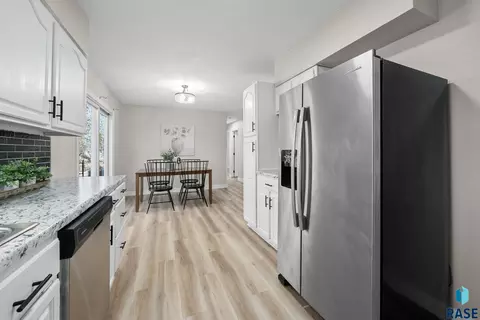 215 N Joseph Ave, Tea, SD 57064 photo 11