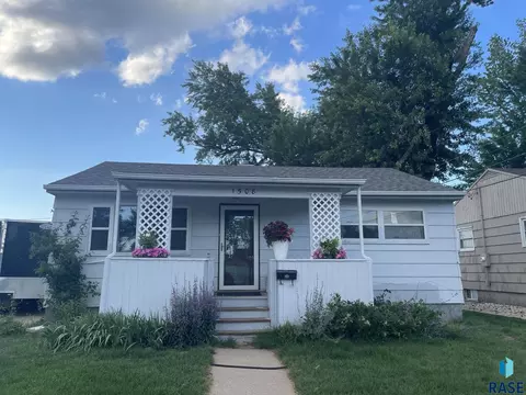 1508 W 39th St, Sioux Falls, SD 57105