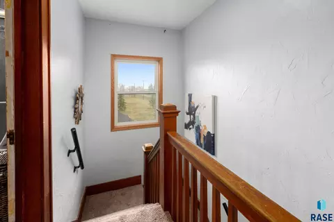 Entry Way - 24727 438th Ave, Salem, SD 57058 photo 3 of 3