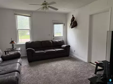 208 E Washington St, Marion, SD 57043 photo 10