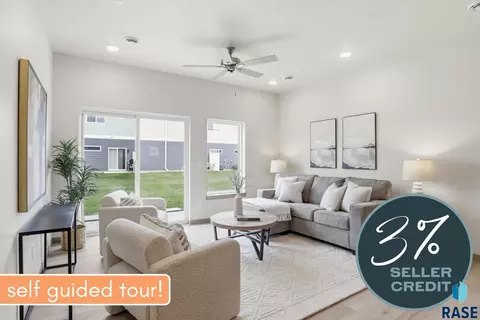2802 S Broek Dr, Sioux Falls, SD 57106