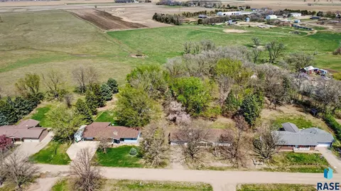 View/Area - 4210 Hermans Loop, Yankton, SD 57078 photo 2 of 8