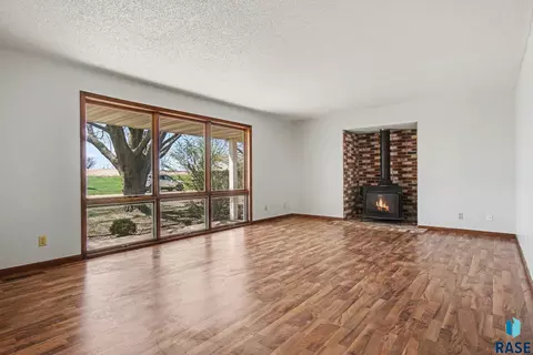 Living - 4210 Hermans Loop, Yankton, SD 57078 photo 1 of 3